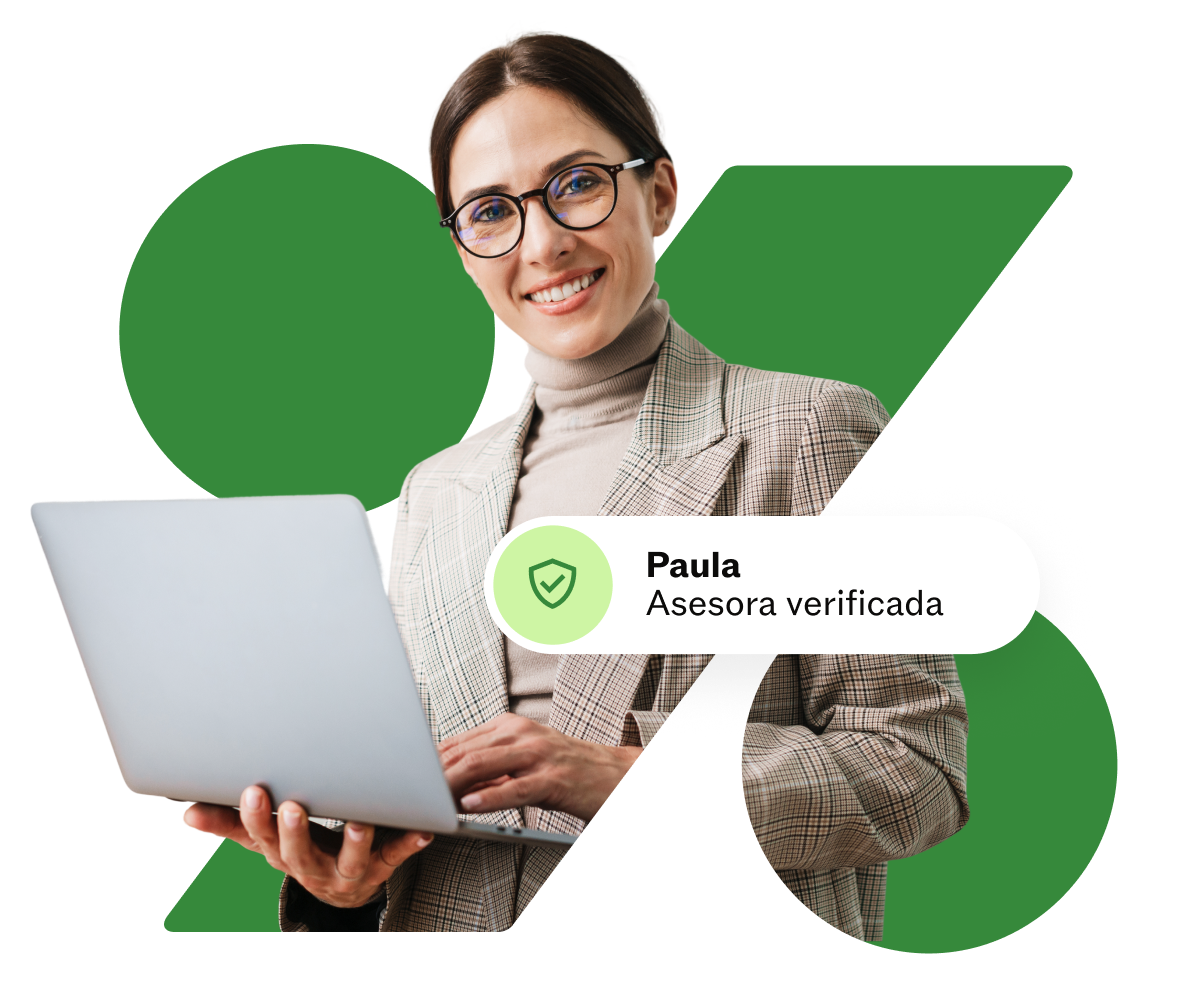 Una autónoma sonríe porque tiene a Taxfix y un asesor fiscal en Gijón